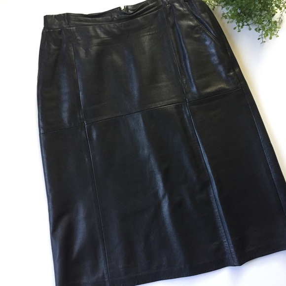 Vintage Dresses & Skirts - 100% Leather midi-skirt Small Perfect Condition 🖤